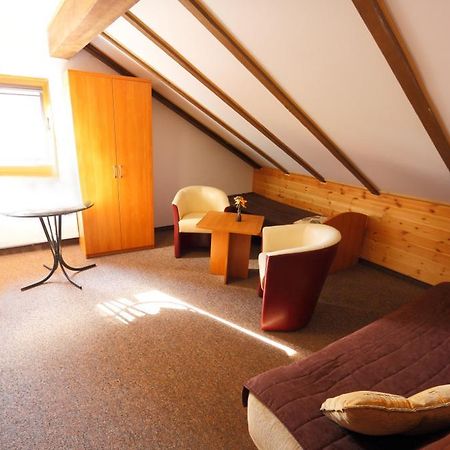 Pensjonat Fala Bed and Breakfast Ustronie Morskie Esterno foto